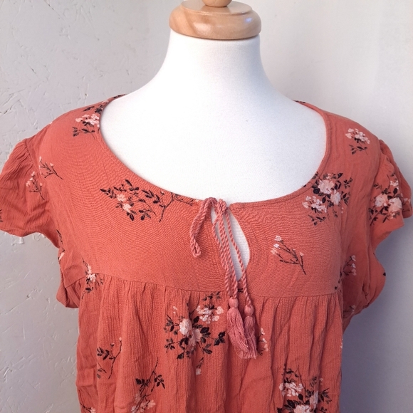 Denver Hayes | pink floral cute t shirt with front key hole tie up - Picture 5 of 14